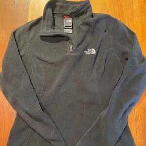 The north face quarter zip pull over black long sleeve fleece women’s size XS